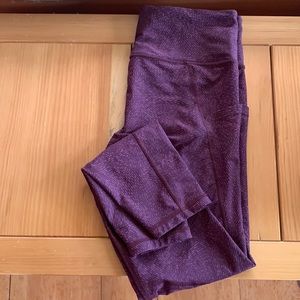 Athleta Salutation Stash Pocket Tight